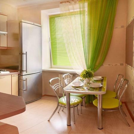 Luxury 3 Rooms Apartments In Center By Green House Poltawa Exterior foto