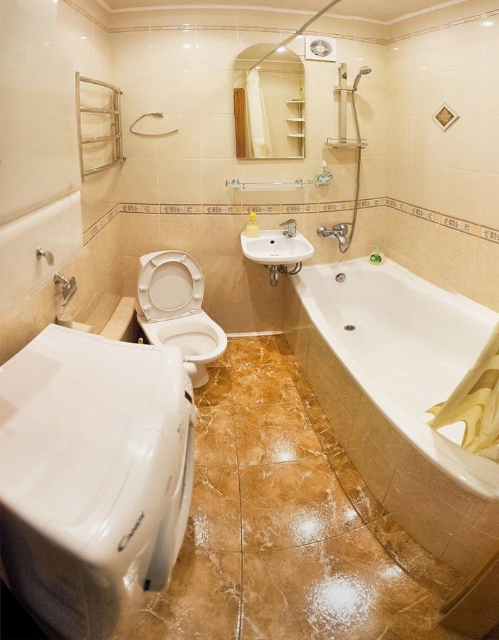 Luxury 3 Rooms Apartments In Center By Green House Poltawa Exterior foto